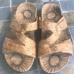 Vionic Authentic strap sandals